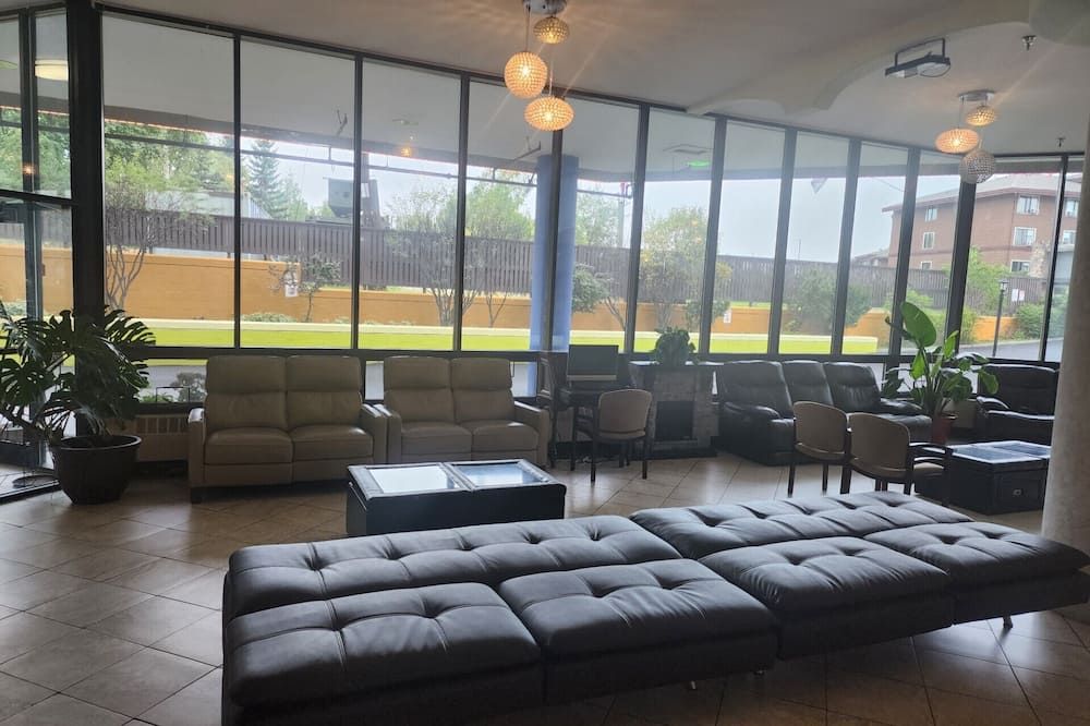 Alex Hotel and Suites