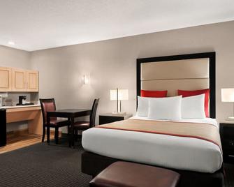 Hawthorn Suites by Wyndham Lancaster - Lancaster - Bedroom