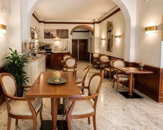 Hotel Posta - Cecina