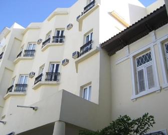 Paseo Habana - L'Avana - Edificio