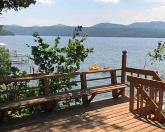 Lake George Water Front Cabin Spectacular Views - Putnam Station - Balcón