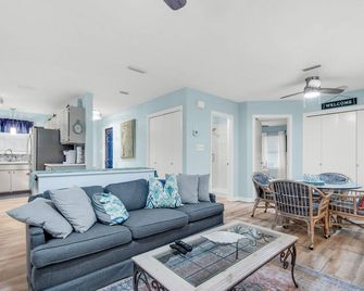 The Pal House - Navarre - Living room