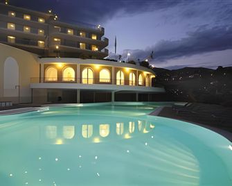 Hotel Modus Vivendi - San Remo - Pool