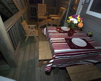 Oceanfront Margaritaville Cabana - Perfect For 2 - Hatteras - Patio