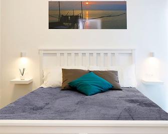 B&B Battisti59 - Vieste - Camera da letto