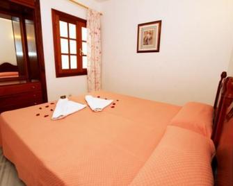 Apartamentos Tapahuga - Playa de Santiago - Dormitor