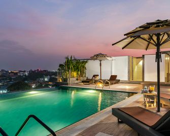 Vivanta Thiruvananthapuram - Thiruvananthapuram - Pool