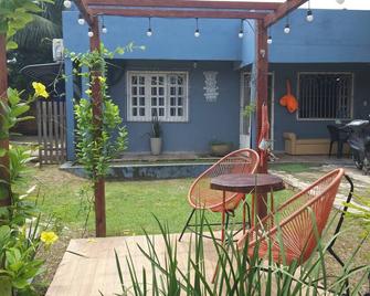 Barcarena accommodation - Barcarena - Patio