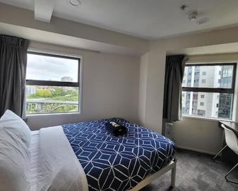 Empire Apartments - Auckland - Bedroom