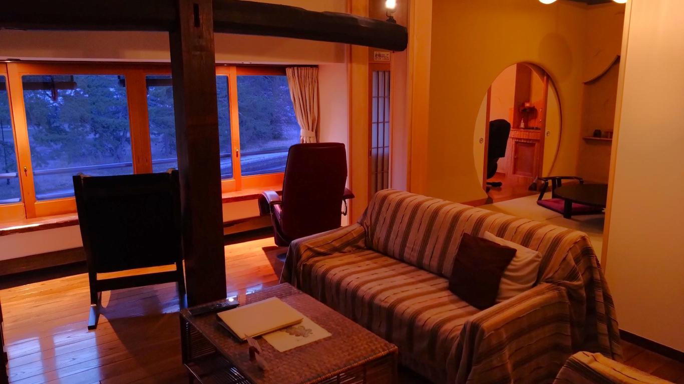 Wine and Inn Chitose