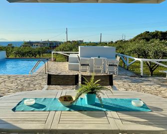 Villa 1 - Betty's Villas in Leventochori - Pýrgos - Pool