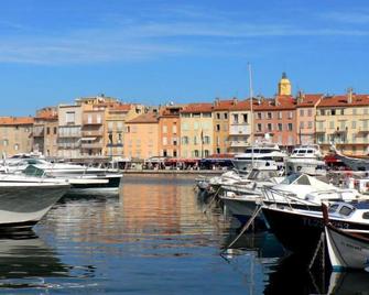 Apartment Lou Niou by Interhome - Saint-Tropez - Matsal