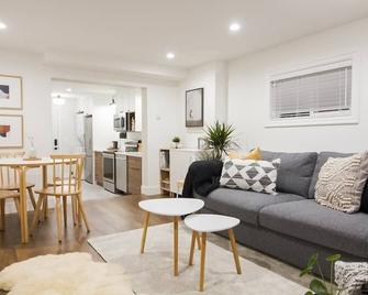 The New West: 2br Garden Suite - New Westminster - Living room
