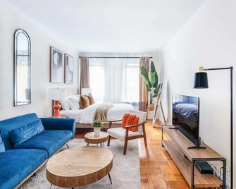 105-2C XL Studio Prime location - New York