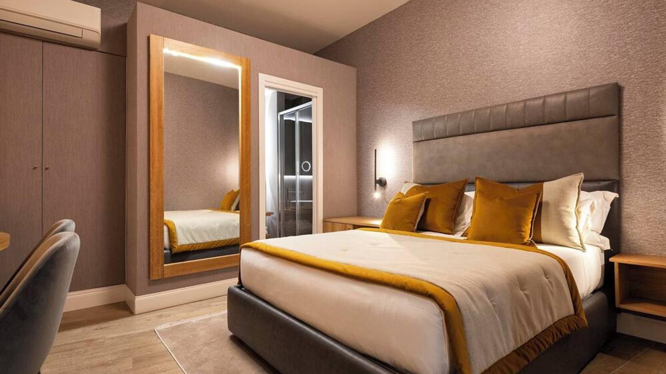 Royal Rooms Corso