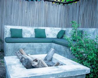 freedom inn - Arusha - Hàng hiên