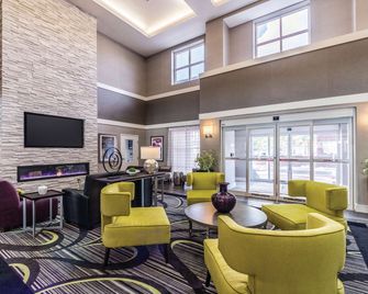 La Quinta Inn & Suites by Wyndham San Antonio Downtown - San Antonio - Lobby