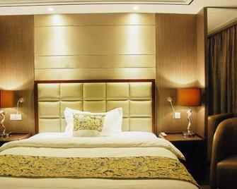 Cumberland Phoenix Hotel - Taizhou - Bedroom