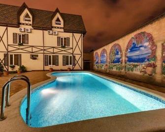Villa Lui-Jo - Krasnodar - Piscine