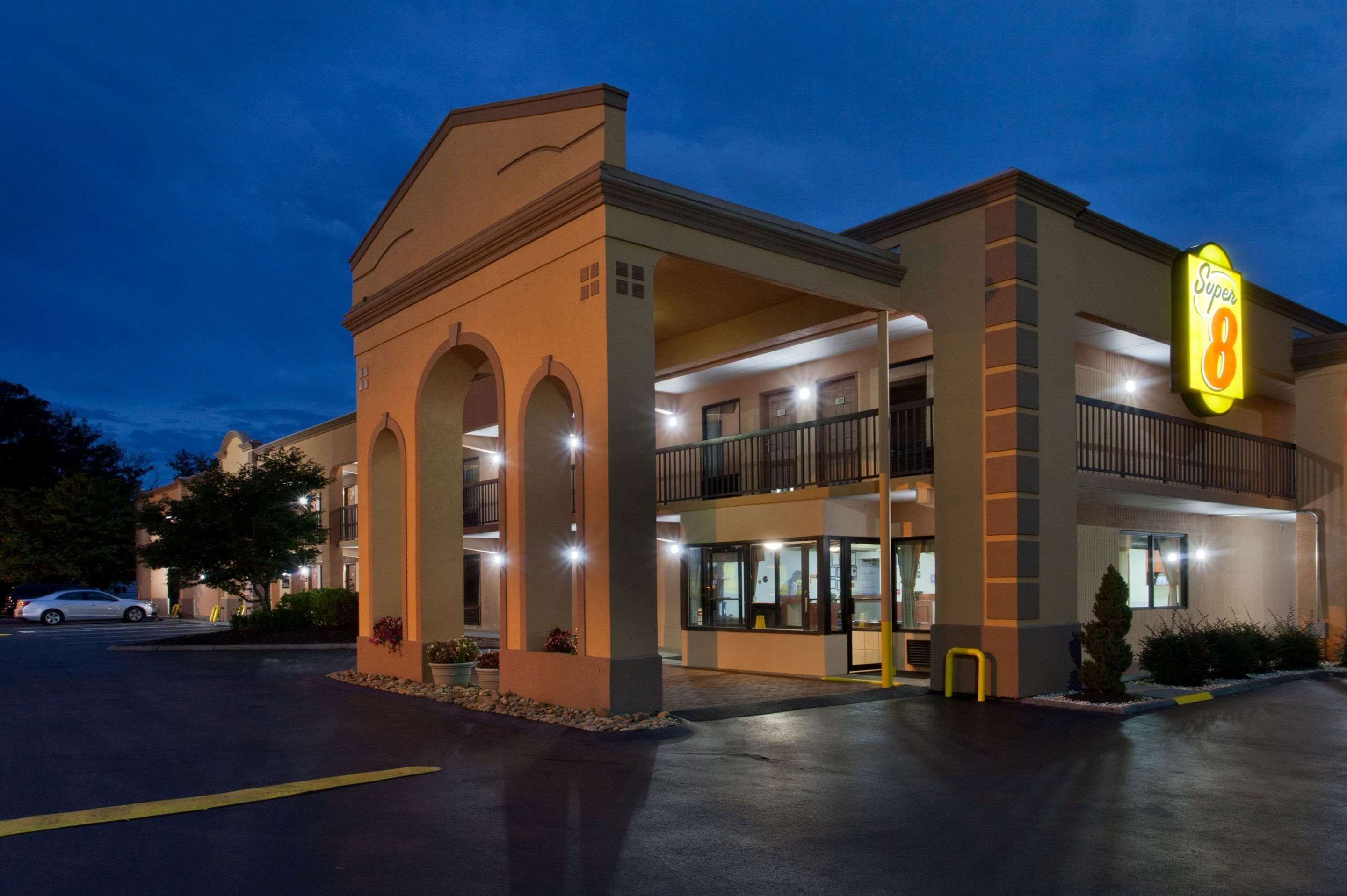 Super 8 by Wyndham Knoxville West/Farragut - נוקסוויל - בניין