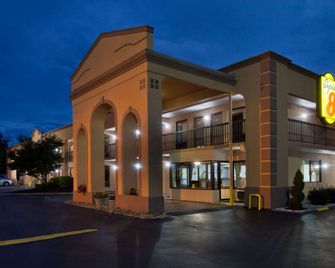 Super 8 by Wyndham Knoxville West/Farragut - Knoxville - Edifício