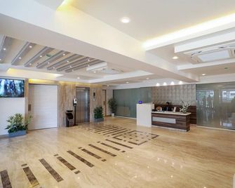 The White Pearl Suites, Whitefield - Bengaluru - Lobby