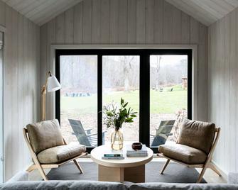 Tälta Lodge, a Bluebird by Lark - Stowe - Obývací pokoj