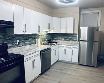 3-bedroom townhome in charming Hagerstown with AC, WiFi - Hagerstown - Kuchyň