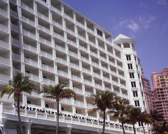 Owner Rentals at Pelican Grand Beach Resort - Fort Lauderdale - Gebäude