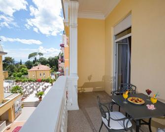 Hotel Continental - Opatija - Balcony