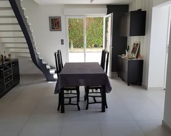 La maison chez Elena&Arnaud - Caen - Dining room