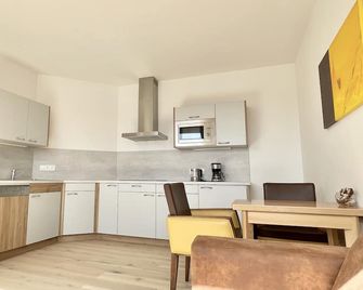 Reinisch Apartments - Schwechat - Küche