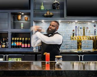 Crowne Plaza Jacksonville Airport/I-95n By IHG - Jacksonville - Restaurant