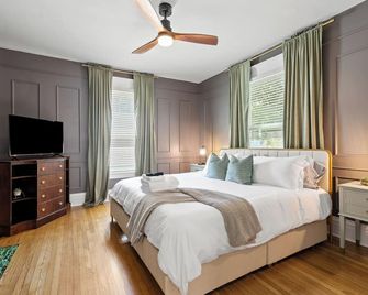 The Luxe Hot Tub Private Bar 12 Min to Horse Park - Georgetown - Quarto