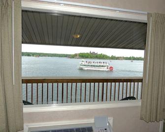 Capt. Thomson's Resort - Alexandria Bay - Balcony