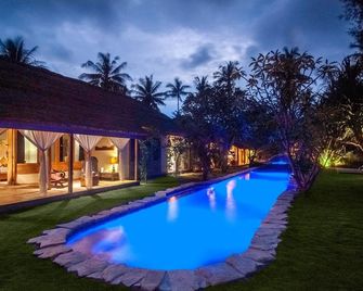 Dolcemare Resort - Pemenang - Piscina