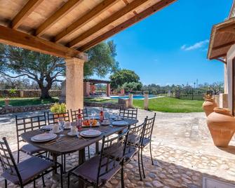 Holiday Home Son Ulari Gran by Interhome - Can Picafort - Patio