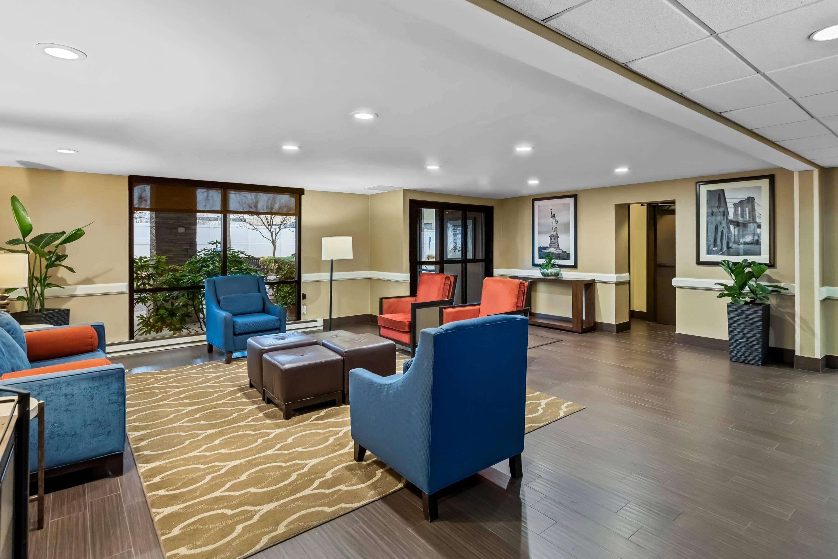 Comfort Inn & Suites - Somerset - Lobi