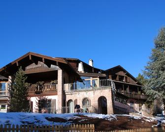 Park Hotel Villa Trunka Lunka - Cavalese - Будівля
