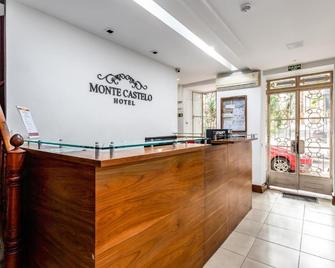 Hotel Monte Castelo - Rio de Janeiro - Front desk