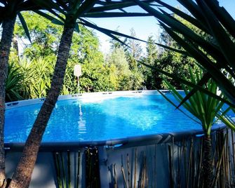 Mylife B&b Country House - טרנטו - בריכה