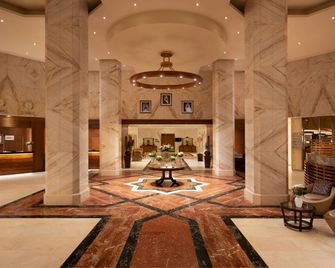 فندق وأبراج شيراتون الرياض - الرياض - ردهة