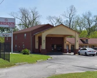 Residents Suites Liberty - Liberty - Gebouw