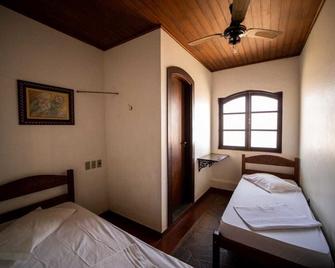 Casa Blanca Pousada Hotel - Sao Lourenco (Brazílie) - Ložnice