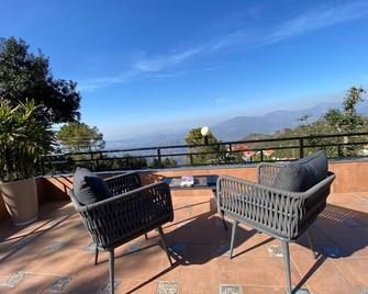 The Dharmas Resort - Dwarahat - Balcony