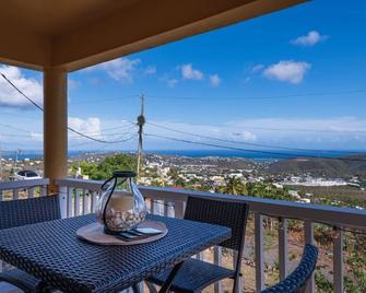 Your Home Away From Home - Saint Thomas Island - Balcón