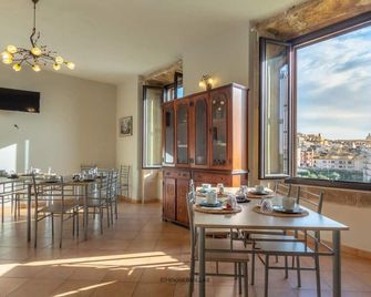 Villa Rosaria Rooms - Noto - Spisesal