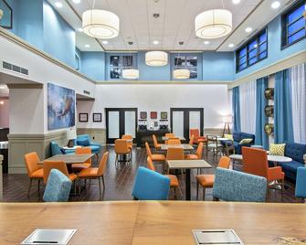Hampton Inn and Suites- Spokane Valley - Spokane - Restaurang