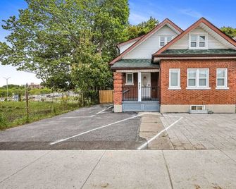 Comfy 2br Apt Near Beach And Downtown Fr - Oshawa