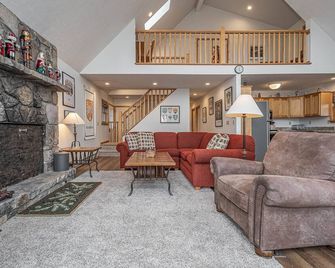 Adlerskron - McHenry - Sala de estar